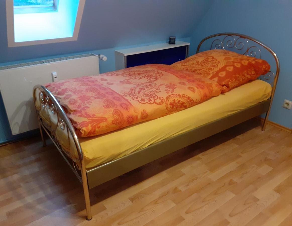 Schoene Und Ruhige Ferienwohnung In Ottendorf เซบนิทซ์ ภายนอก รูปภาพ